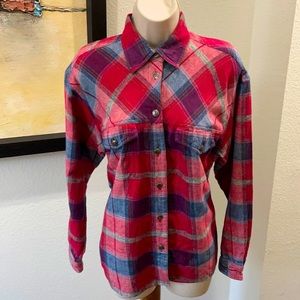 BCBRAND PLAID RED AND BLUE 100 % COTTON TOP SZ MEDIUM